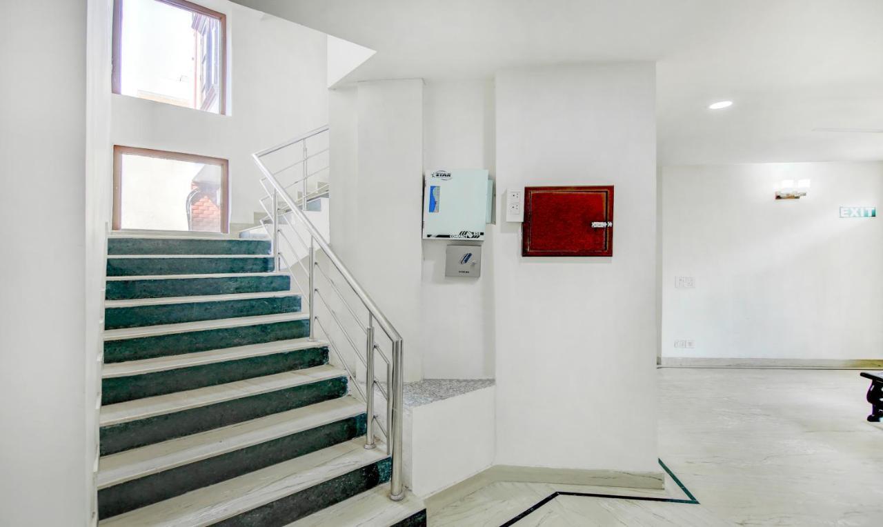 Treebo Iffco Chowk Γκουργκάον Εξωτερικό φωτογραφία